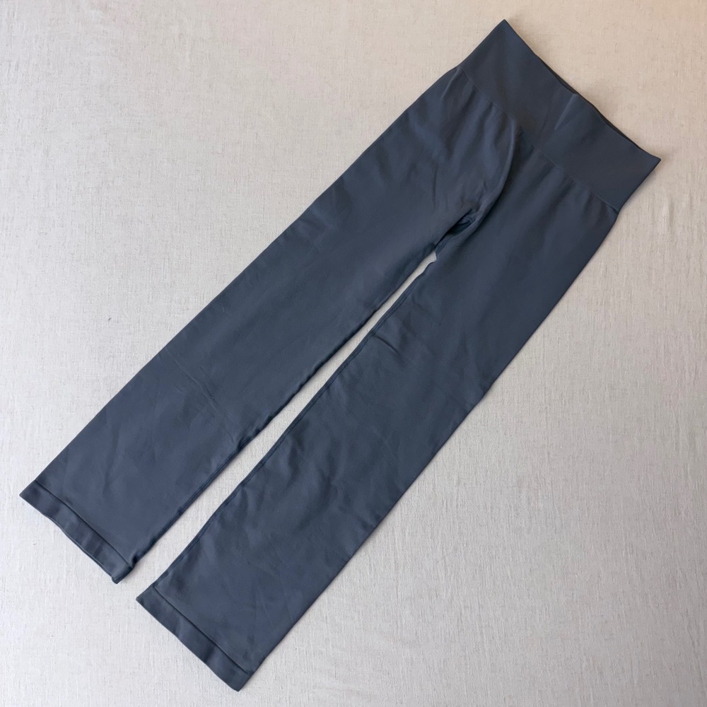OQQ‎ Grey Ribbed High Waisted Seamless Leggings Athletic Pants Womens Medium - Picture 2 of 8